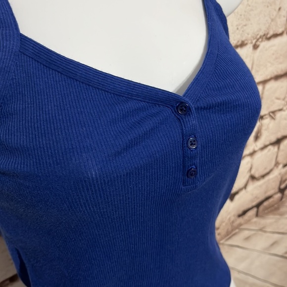 🆕J. Crew Tencel Henley Tank, Size XS - Picture 4 of 6